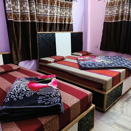 Hotel Hari Ganga - Harkipauri Road Haridwār Esterno foto