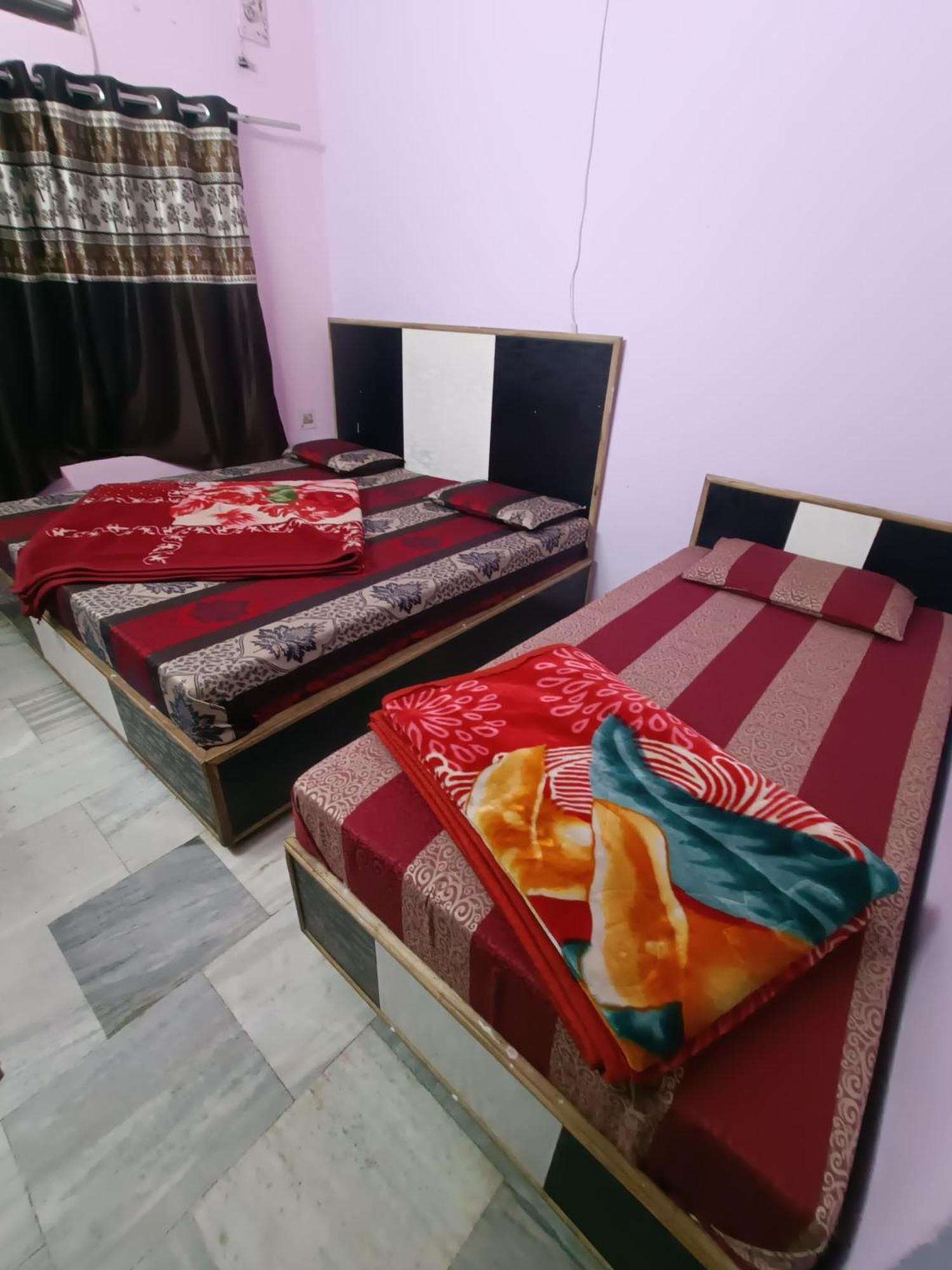Hotel Hari Ganga - Harkipauri Road Haridwār Esterno foto