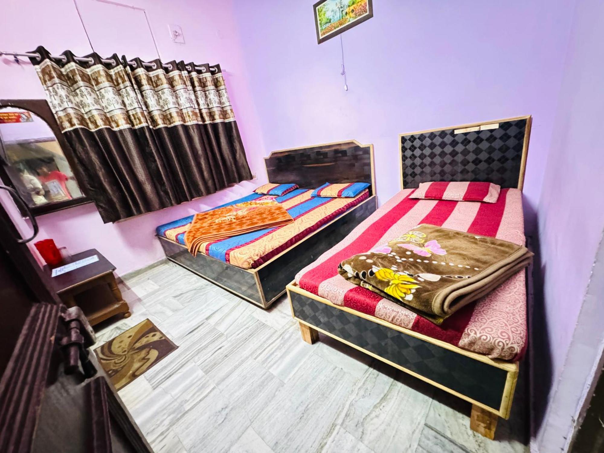 Hotel Hari Ganga - Harkipauri Road Haridwār Esterno foto