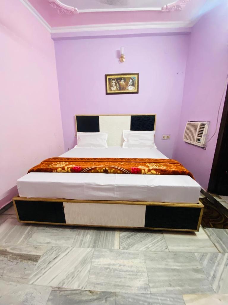 Hotel Hari Ganga - Harkipauri Road Haridwār Esterno foto