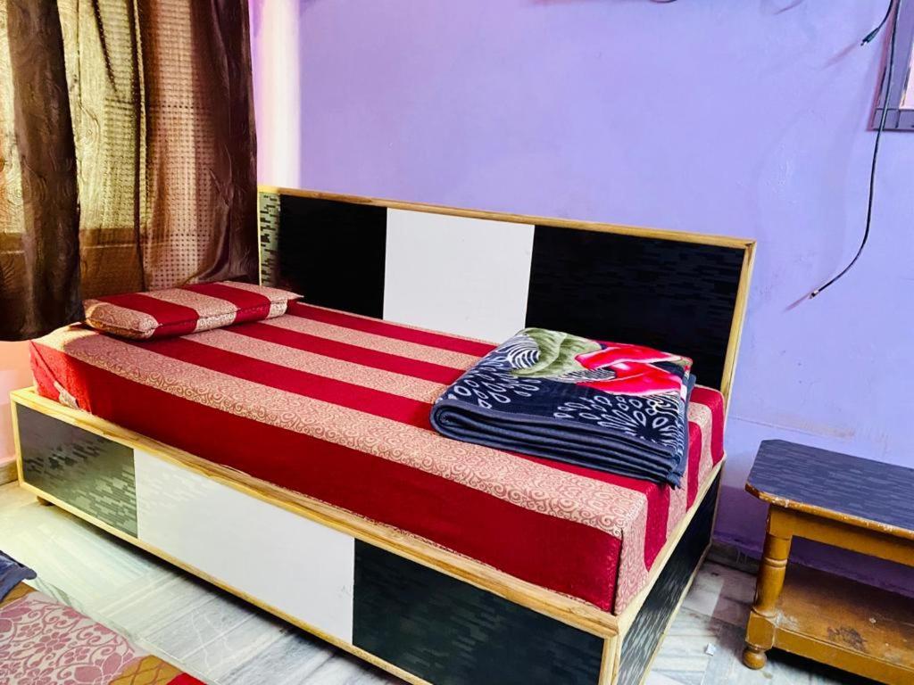 Hotel Hari Ganga - Harkipauri Road Haridwār Esterno foto