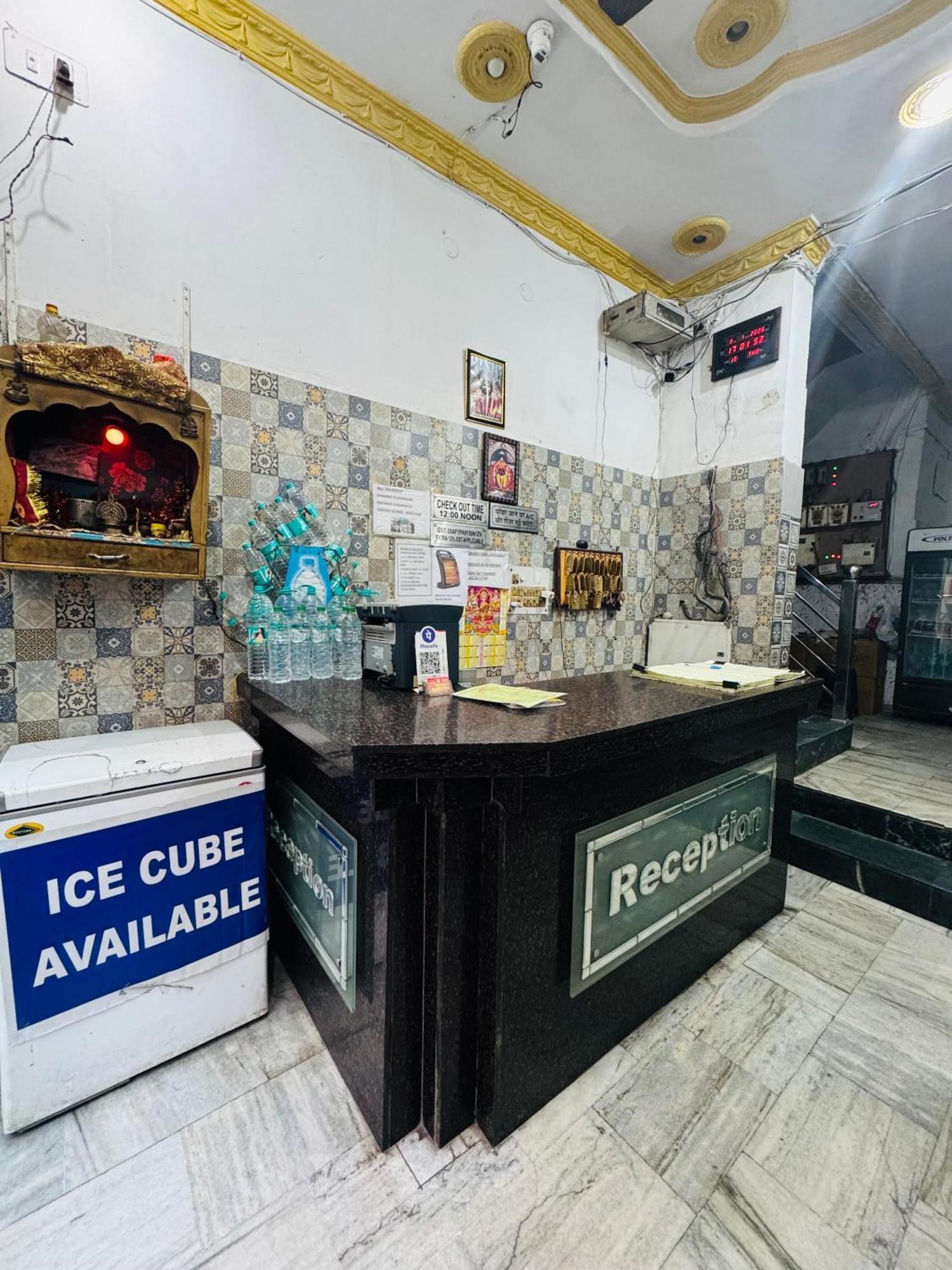 Hotel Hari Ganga - Harkipauri Road Haridwār Esterno foto